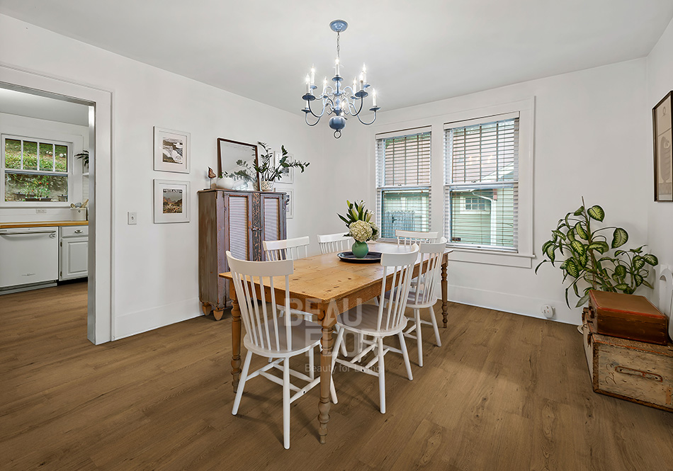 Beauflor, Innovious Hues, Apricot Oak in dining room 